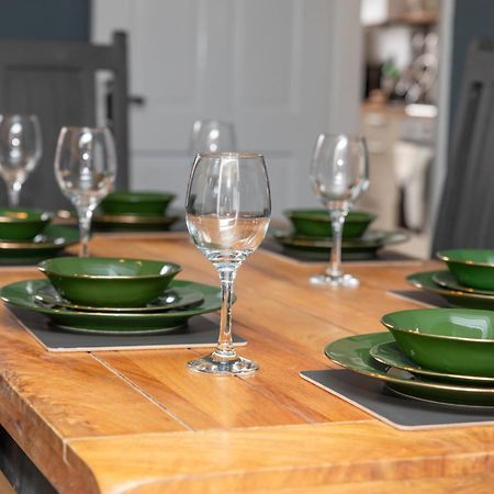 Characterful Terrace Retreat In County Durham - Sleeps 6 Apartment Stanley  Bagian luar foto