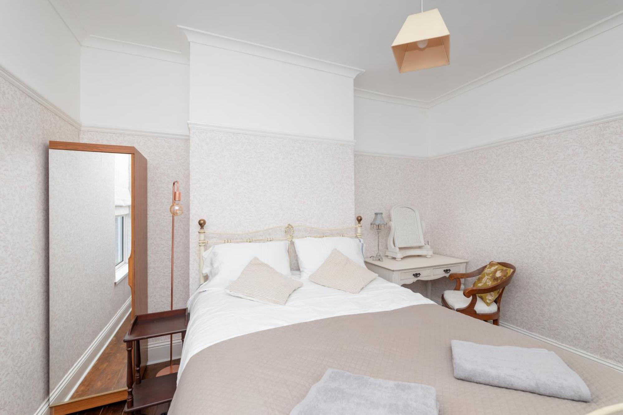 Characterful Terrace Retreat In County Durham - Sleeps 6 Apartment Stanley  Bagian luar foto