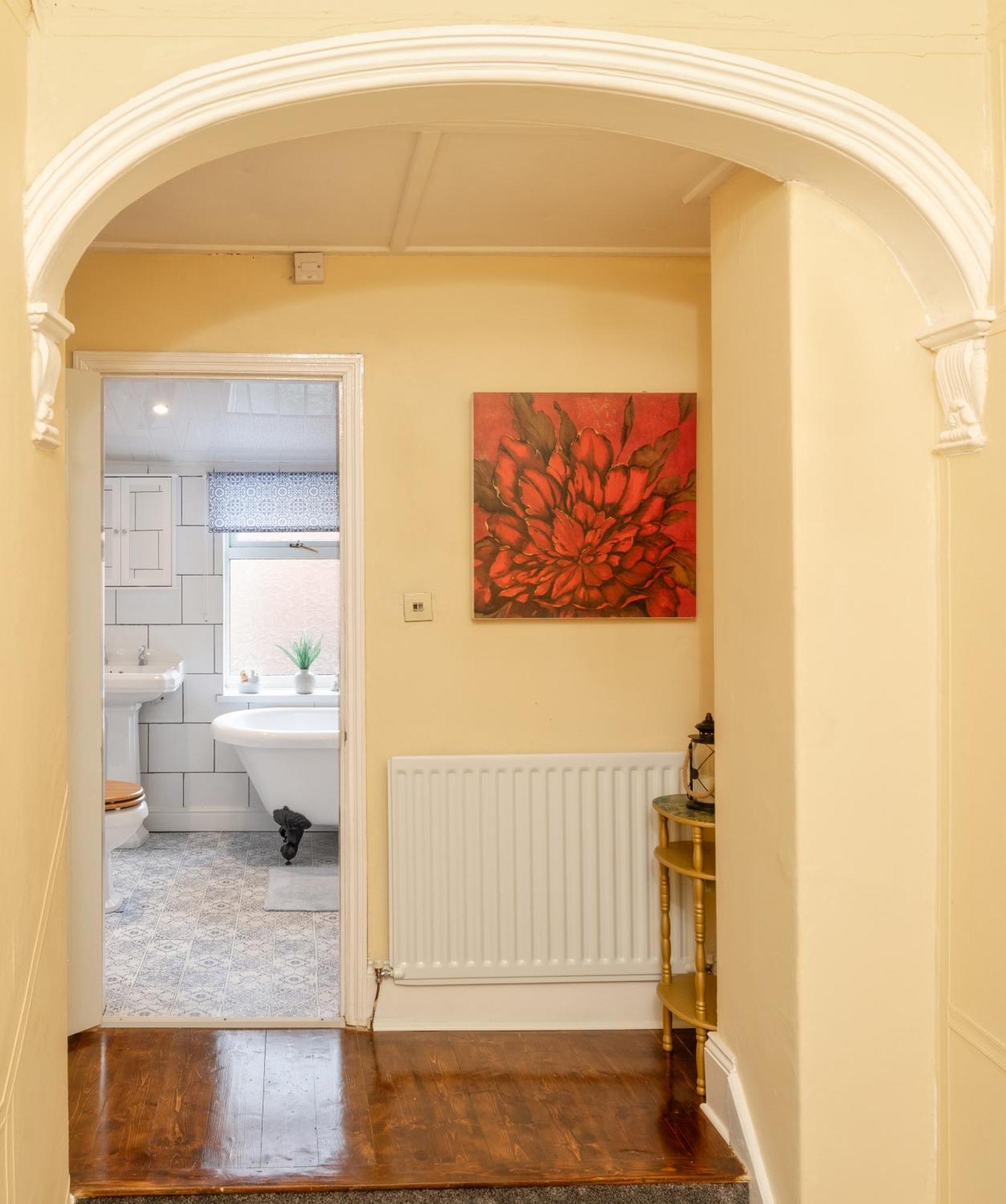 Characterful Terrace Retreat In County Durham - Sleeps 6 Apartment Stanley  Bagian luar foto